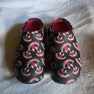 Champion Kids' Black and Red Logo Slippers